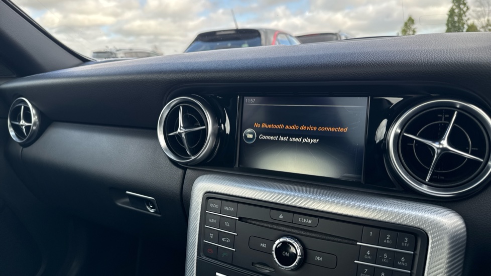 Mercedes-Benz SLC 300 AMG Line 2dr 9G-Tronic Petrol Roadster - Image 41