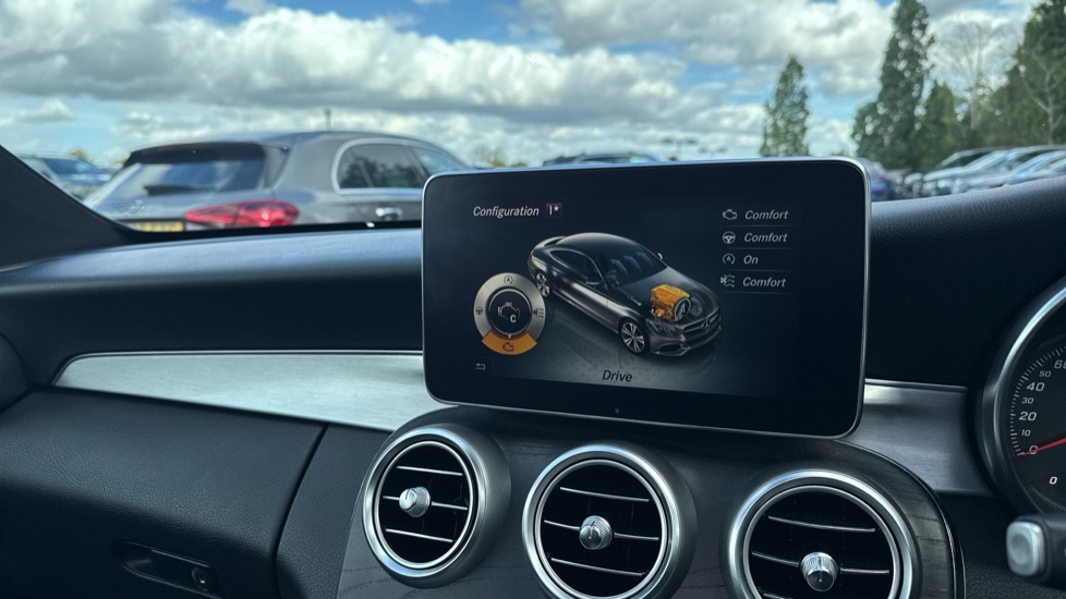 Mercedes-Benz C-Class C220d AMG Line Premium Plus 2dr Auto Diesel Coupe - Image 44