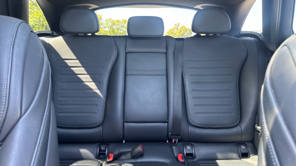 Mercedes-Benz GLC 300 4Matic AMG Line Premium Plus 5dr 9G-Tronic Petrol Estate - Image 15