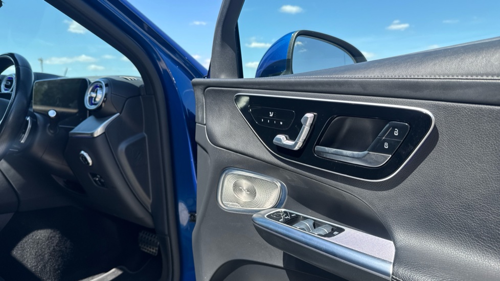 Mercedes-Benz GLC 300 4Matic AMG Line Premium Plus 5dr 9G-Tronic Petrol Estate - Image 26