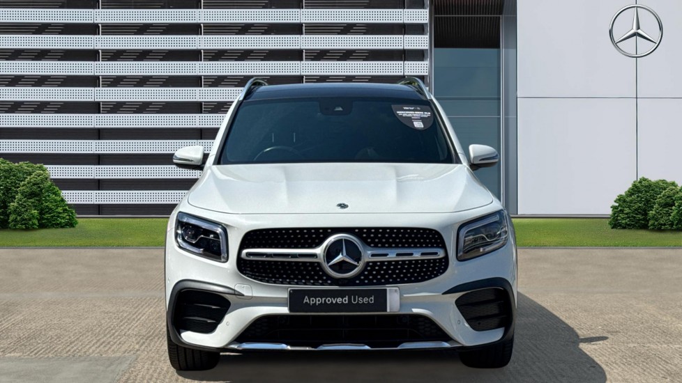 Mercedes-Benz GLB 200 AMG Line Premium Plus 5dr 7G-Tronic Petrol Estate - Image 3