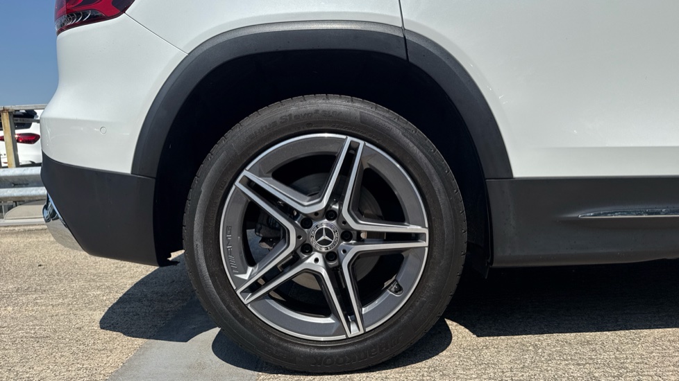 Mercedes-Benz GLB 200 AMG Line Premium Plus 5dr 7G-Tronic Petrol Estate - Image 7