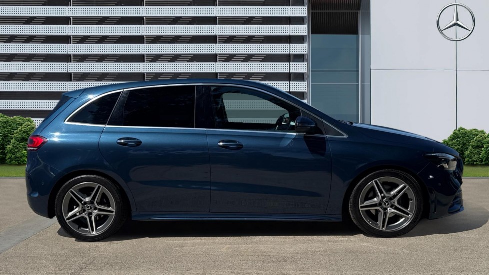 Mercedes-Benz B-Class B180 AMG Line Premium 5dr Auto Petrol Hatchback - Image 5