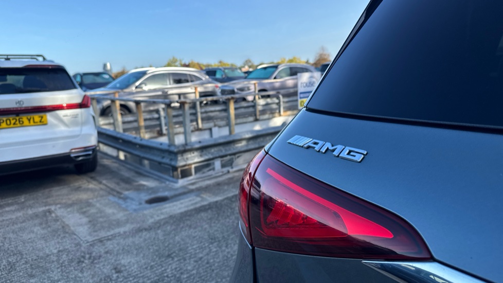 Mercedes-AMG GLE 53 4Matic+ Prem + 5dr 9G-Tronic [7 Seats] Petrol Estate - Image 21