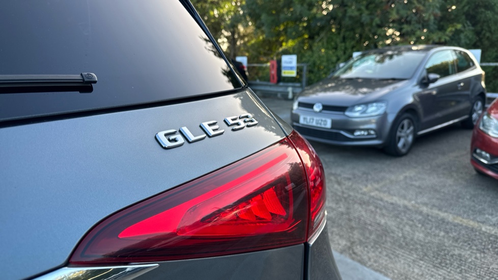 Mercedes-AMG GLE 53 4Matic+ Prem + 5dr 9G-Tronic [7 Seats] Petrol Estate - Image 22