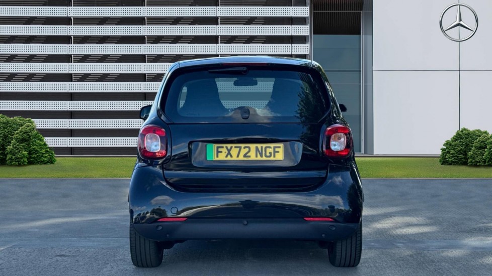 smart EQ fortwo coupe 60kW EQ Premium 17kWh 2dr Auto [22kWCh] Electric Coupe - Image 6