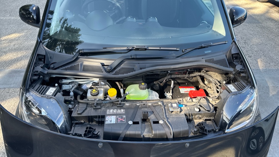 smart EQ fortwo coupe 60kW EQ Premium 17kWh 2dr Auto [22kWCh] Electric Coupe - Image 8