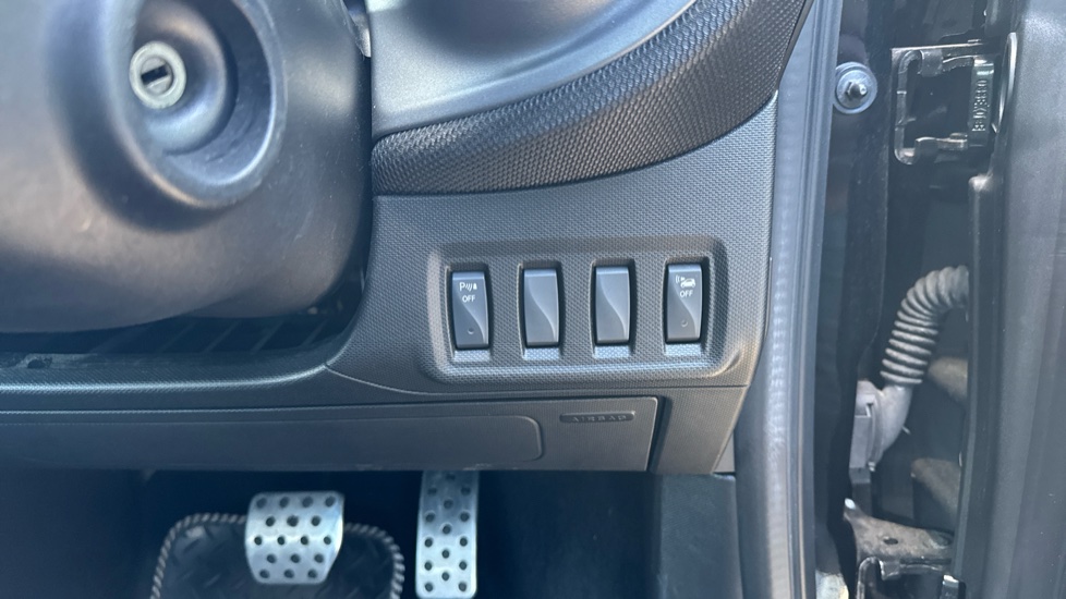 smart EQ fortwo coupe 60kW EQ Premium 17kWh 2dr Auto [22kWCh] Electric Coupe - Image 23