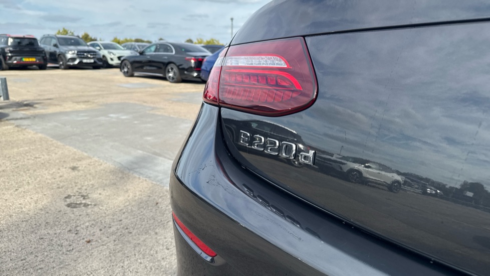 Mercedes-Benz E-Class E220d AMG Line Premium 2dr 9G-Tronic Diesel Cabriolet - Image 21