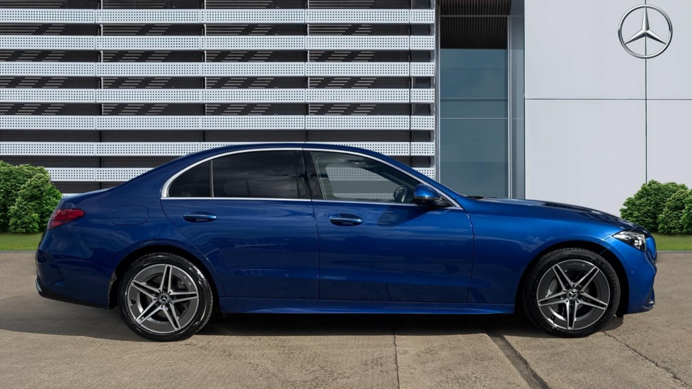 Mercedes-Benz C-Class C300e AMG Line Premium 4dr 9G-Tronic Saloon - Image 5