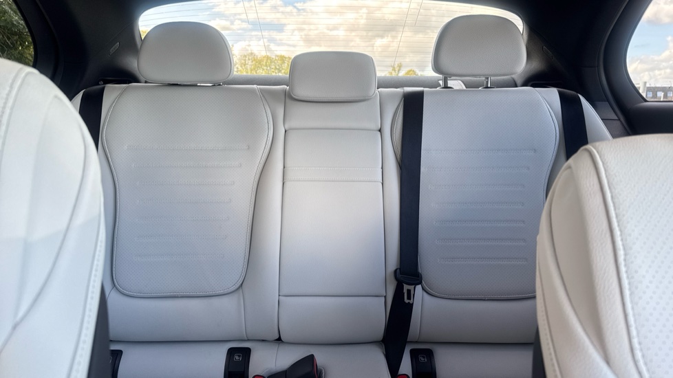 Mercedes-Benz C-Class C300e AMG Line Premium 4dr 9G-Tronic Saloon - Image 15