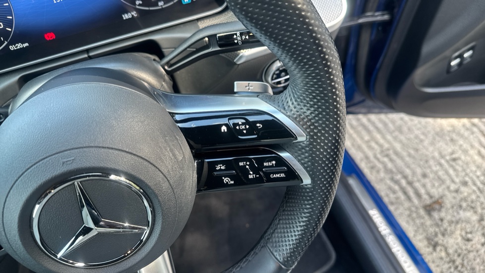 Mercedes-Benz C-Class C300e AMG Line Premium 4dr 9G-Tronic Saloon - Image 28