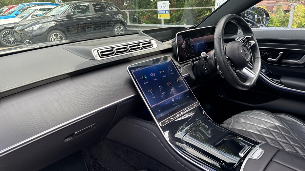 Mercedes-Benz S-Class S500L 449 4Matic AMG Line Prem+ Exec 4dr 9G-Tronic Petrol Saloon - Image 9