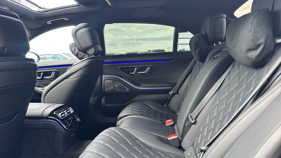 Mercedes-Benz S-Class S500L 449 4Matic AMG Line Prem+ Exec 4dr 9G-Tronic Petrol Saloon - Image 16