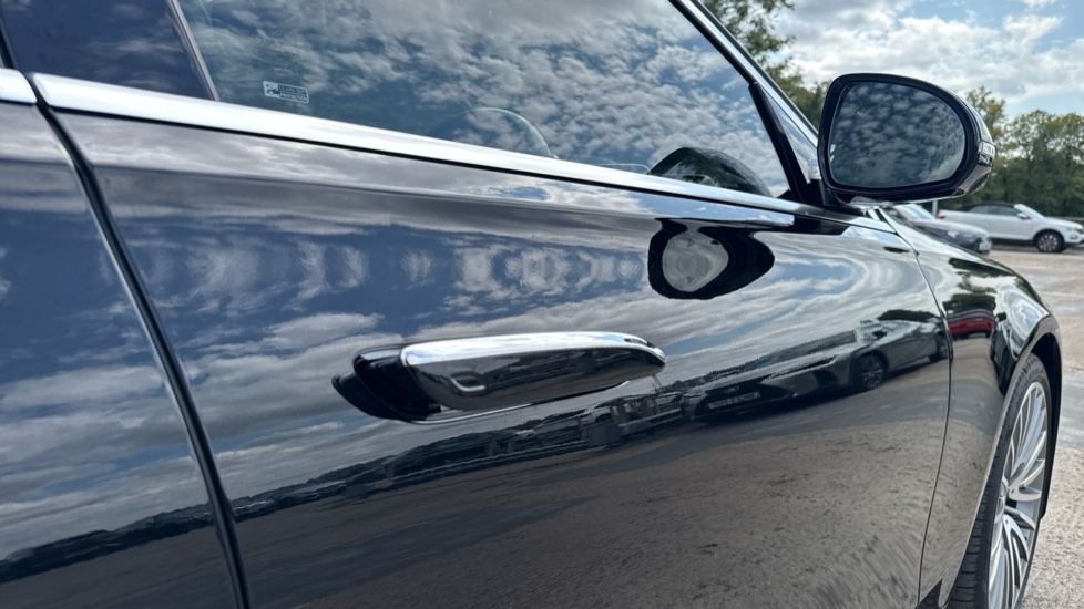 Mercedes-Benz S-Class S500L 449 4Matic AMG Line Prem+ Exec 4dr 9G-Tronic Petrol Saloon - Image 21