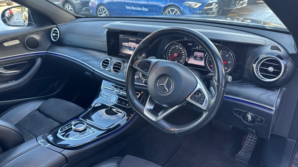 Mercedes-Benz E-Class E220d AMG Line 5dr 9G-Tronic Diesel Estate - Image 11