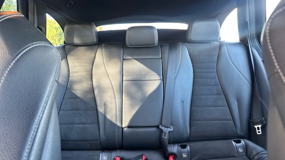 Mercedes-Benz E-Class E220d AMG Line 5dr 9G-Tronic Diesel Estate - Image 15