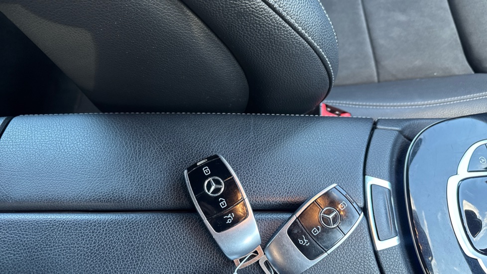 Mercedes-Benz E-Class E220d AMG Line 5dr 9G-Tronic Diesel Estate - Image 20