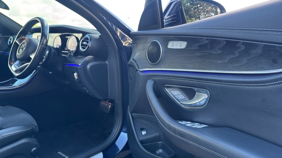 Mercedes-Benz E-Class E220d AMG Line 5dr 9G-Tronic Diesel Estate - Image 24