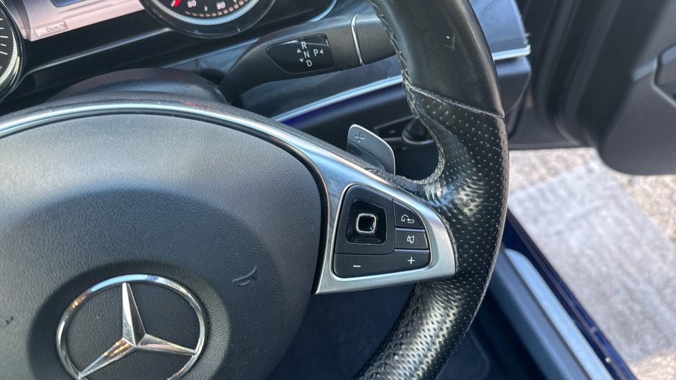 Mercedes-Benz E-Class E220d AMG Line 5dr 9G-Tronic Diesel Estate - Image 27