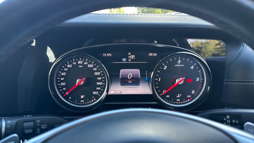 Mercedes-Benz E-Class E220d AMG Line 5dr 9G-Tronic Diesel Estate - Image 30