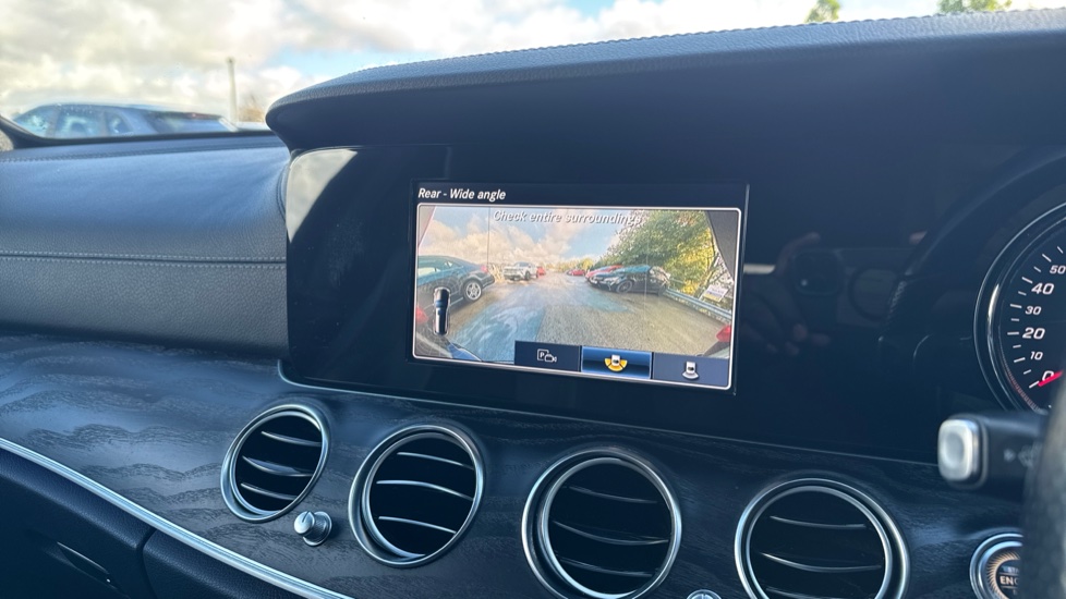 Mercedes-Benz E-Class E220d AMG Line 5dr 9G-Tronic Diesel Estate - Image 37
