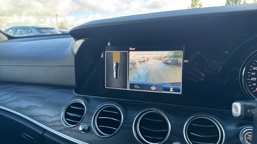 Mercedes-Benz E-Class E220d AMG Line 5dr 9G-Tronic Diesel Estate - Image 39