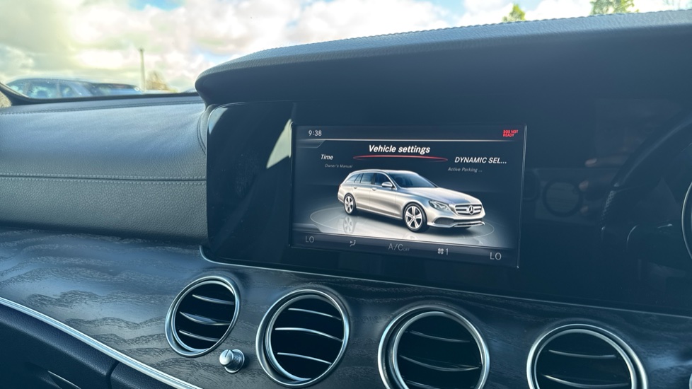 Mercedes-Benz E-Class E220d AMG Line 5dr 9G-Tronic Diesel Estate - Image 44
