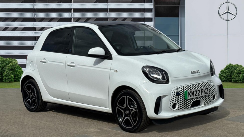 smart EQ forfour hatchback 60kW EQ Premium 17kWh 5dr Auto [22kWch] Electric Hatchback - Image 1