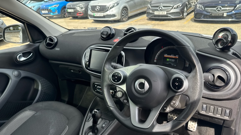 smart EQ forfour hatchback 60kW EQ Premium 17kWh 5dr Auto [22kWch] Electric Hatchback - Image 11