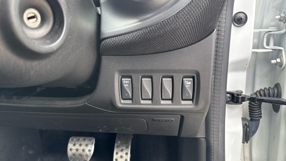 smart EQ forfour hatchback 60kW EQ Premium 17kWh 5dr Auto [22kWch] Electric Hatchback - Image 24