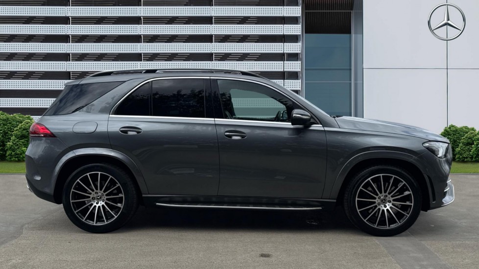Mercedes-Benz GLE 400d 4Matic AMG Line Prem 5dr 9G-Tronic [7 St] Diesel Estate - Image 5