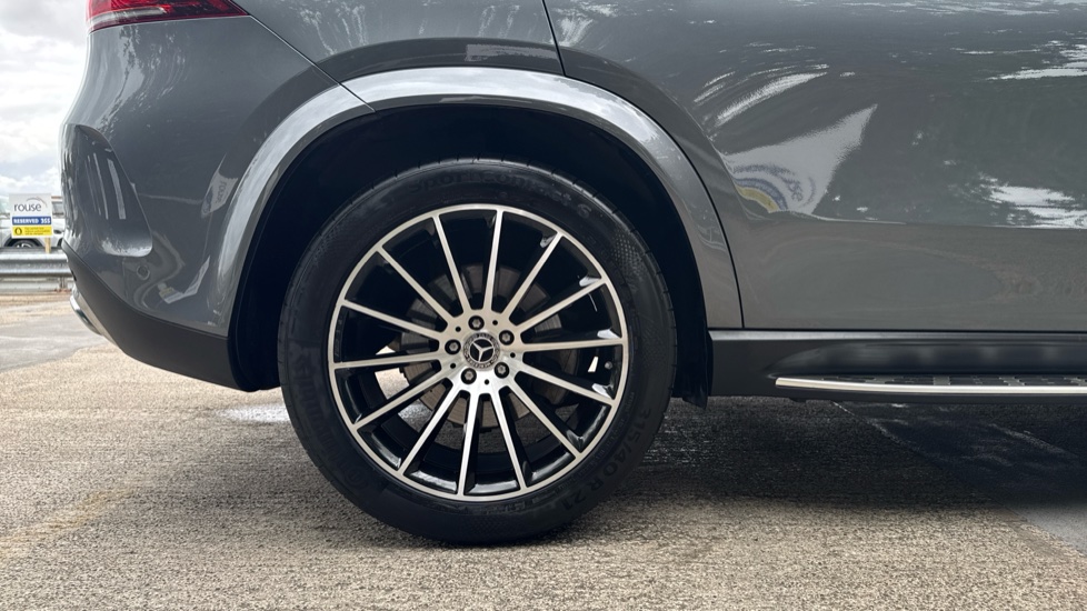 Mercedes-Benz GLE 400d 4Matic AMG Line Prem 5dr 9G-Tronic [7 St] Diesel Estate - Image 7