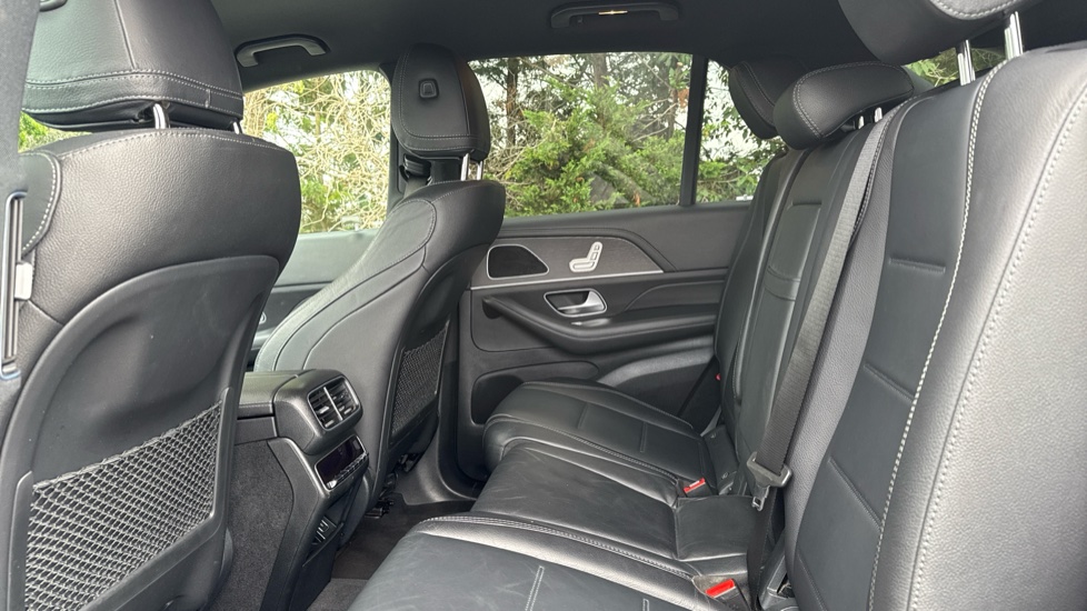Mercedes-Benz GLE 400d 4Matic AMG Line Prem 5dr 9G-Tronic [7 St] Diesel Estate - Image 16