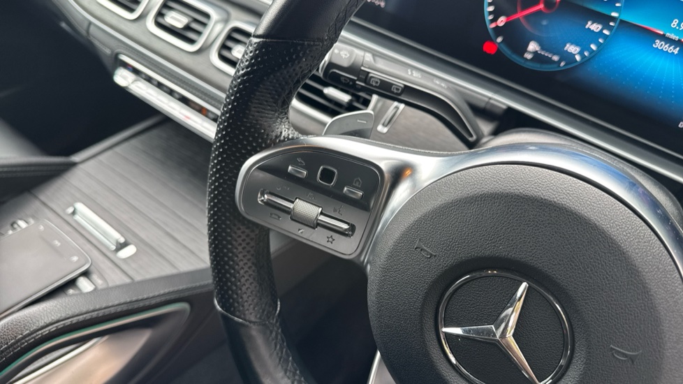 Mercedes-Benz GLE 400d 4Matic AMG Line Prem 5dr 9G-Tronic [7 St] Diesel Estate - Image 32
