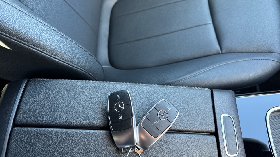 Mercedes-Benz A-Class A180 Sport Executive 5dr Auto Petrol Hatchback - Image 20