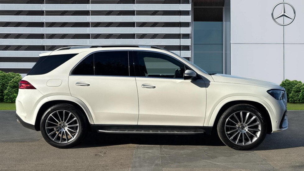 Mercedes-Benz GLE 450d 4Matic AMG Line Prem 5dr 9G-Tronic [7 St] Diesel Estate - Image 5