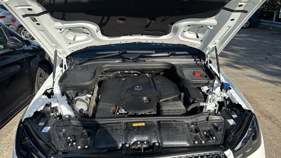 Mercedes-Benz GLE 450d 4Matic AMG Line Prem 5dr 9G-Tronic [7 St] Diesel Estate - Image 8