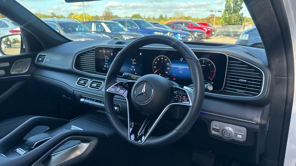 Mercedes-Benz GLE 450d 4Matic AMG Line Prem 5dr 9G-Tronic [7 St] Diesel Estate - Image 11