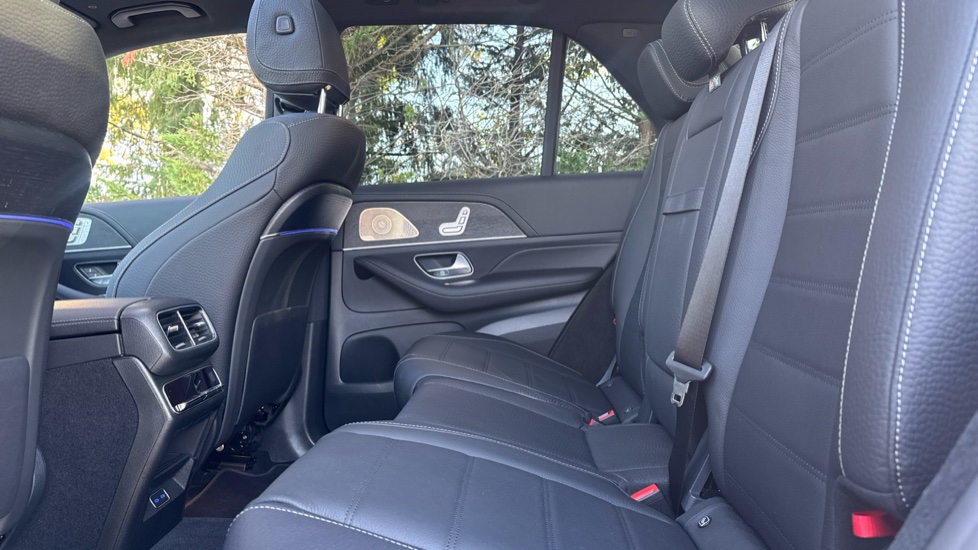 Mercedes-Benz GLE 450d 4Matic AMG Line Prem 5dr 9G-Tronic [7 St] Diesel Estate - Image 16