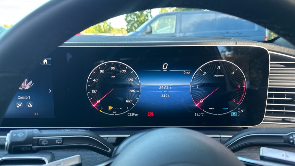 Mercedes-Benz GLE 450d 4Matic AMG Line Prem 5dr 9G-Tronic [7 St] Diesel Estate - Image 18