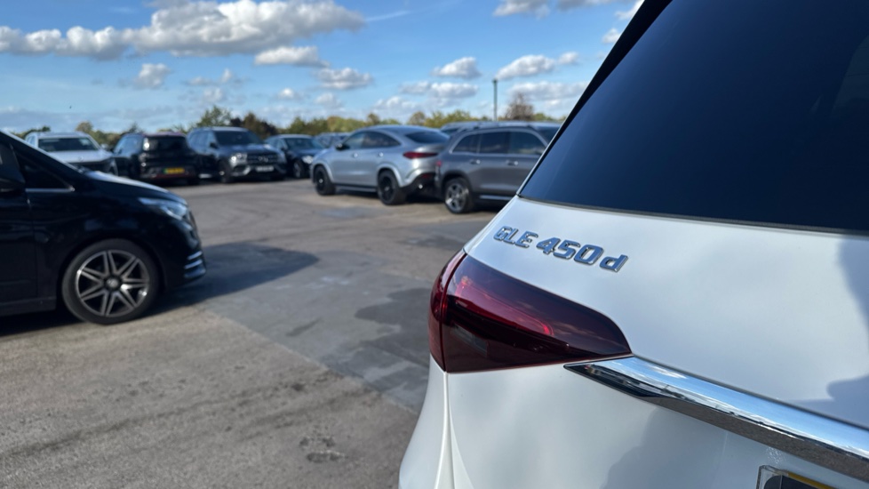 Mercedes-Benz GLE 450d 4Matic AMG Line Prem 5dr 9G-Tronic [7 St] Diesel Estate - Image 21