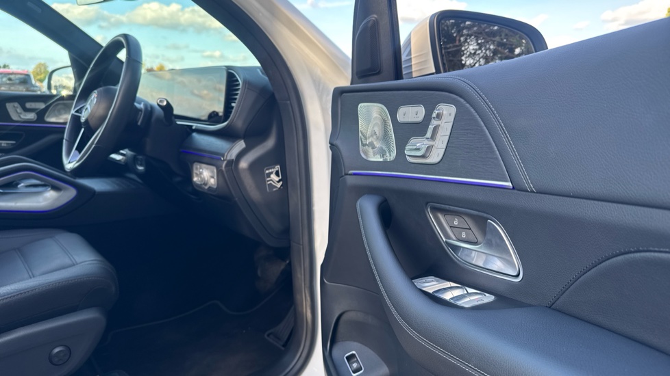 Mercedes-Benz GLE 450d 4Matic AMG Line Prem 5dr 9G-Tronic [7 St] Diesel Estate - Image 29