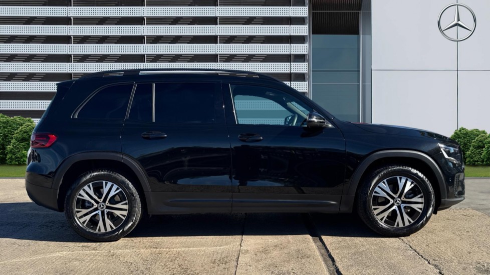 Mercedes-Benz GLB 200 Sport Executive 5dr 7G-Tronic Petrol Estate - Image 5