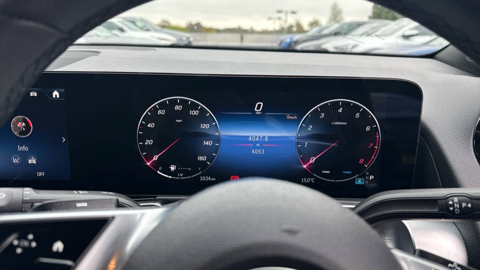 Mercedes-Benz GLB 200 Sport Executive 5dr 7G-Tronic Petrol Estate - Image 18