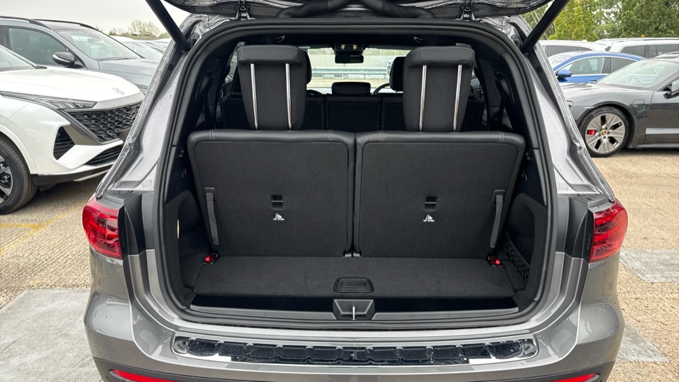 Mercedes-Benz GLB 200 Sport Executive 5dr 7G-Tronic Petrol Estate - Image 24
