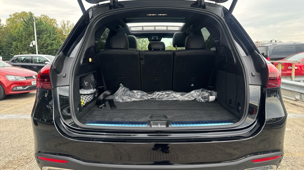 Mercedes-Benz GLE 450d 4Matic AMG Line Prem 5dr 9G-Tronic [7 St] Diesel Estate - Image 4