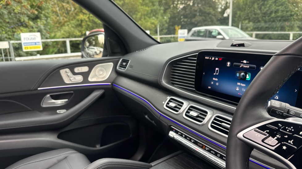 Mercedes-Benz GLE 450d 4Matic AMG Line Prem 5dr 9G-Tronic [7 St] Diesel Estate - Image 14