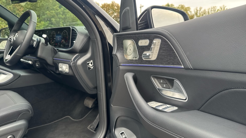 Mercedes-Benz GLE 450d 4Matic AMG Line Prem 5dr 9G-Tronic [7 St] Diesel Estate - Image 26