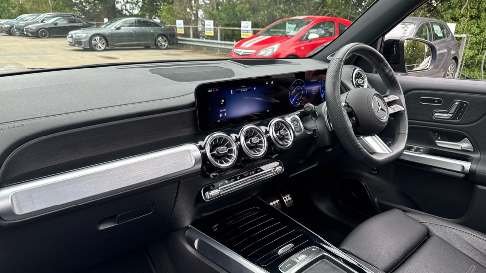 Mercedes-Benz Eqb 250+ 140kW AMG Line Prem Plus 70.5kWh 5dr Auto Electric Estate - Image 9
